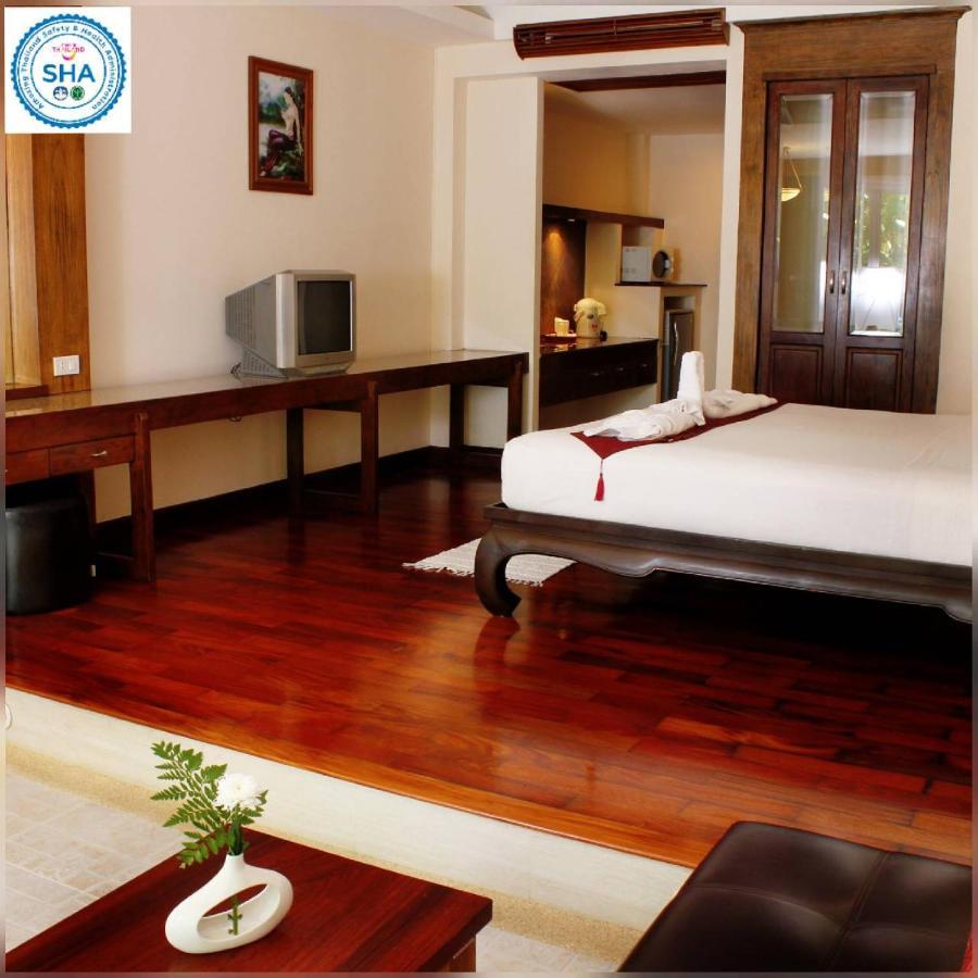 Baan Pron Phateep Patong Extérieur photo