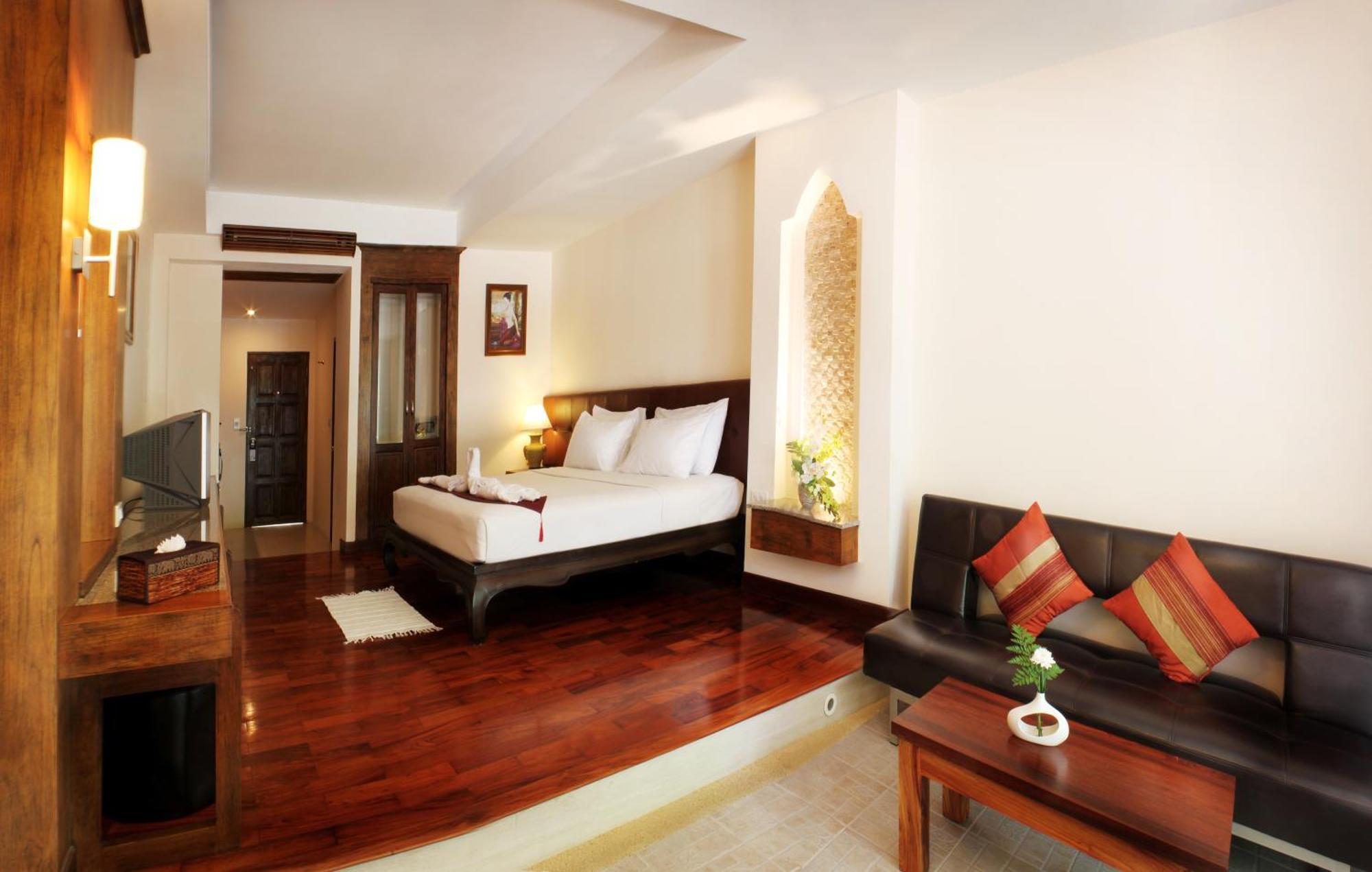 Baan Pron Phateep Patong Extérieur photo