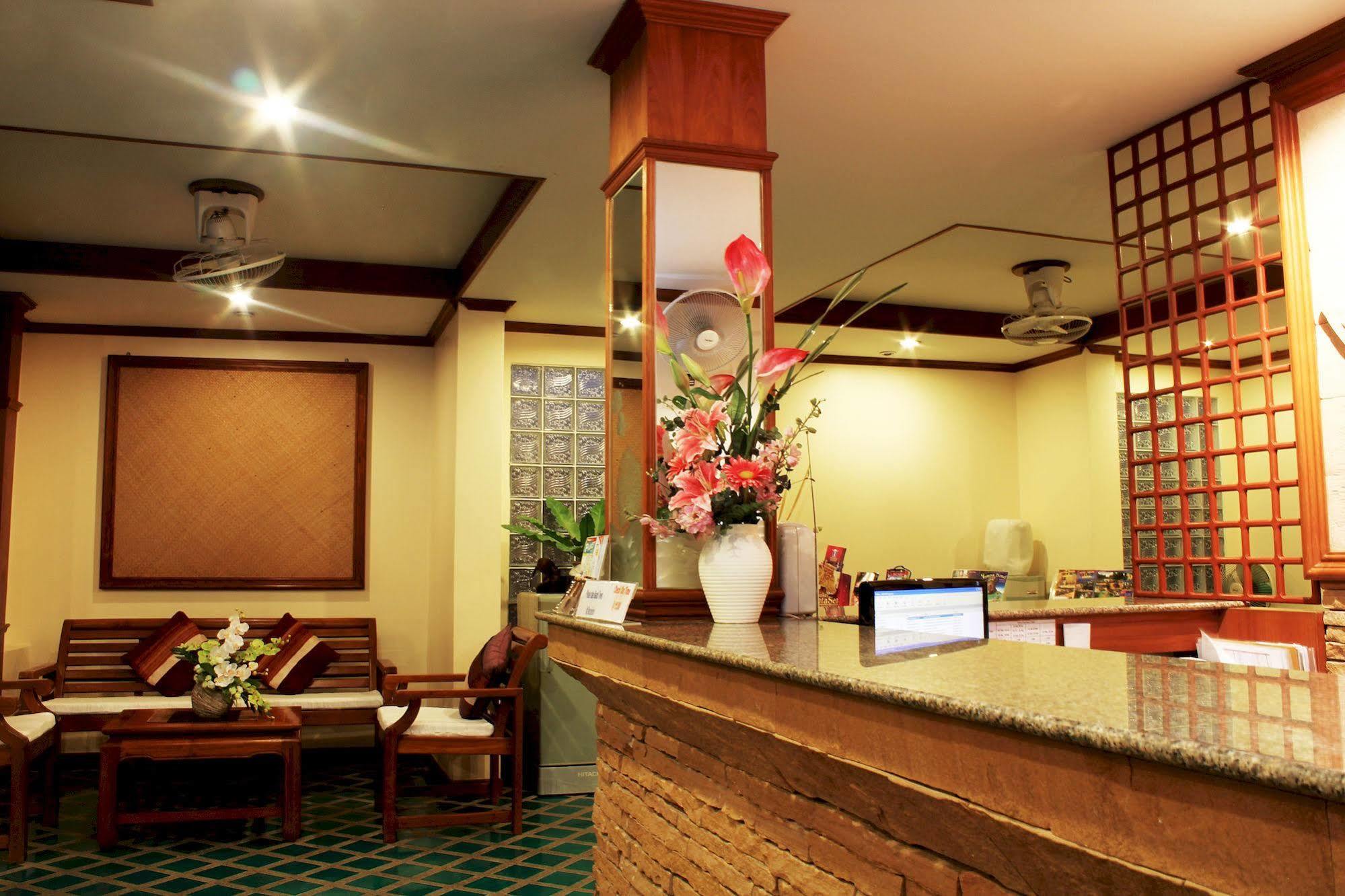 Baan Pron Phateep Patong Extérieur photo